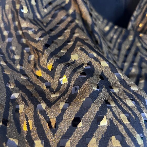 Dressbarn Animal Print Metallic Vneck Dressy Faux Wrap Blouse Cocktail Size MD - Picture 6 of 9